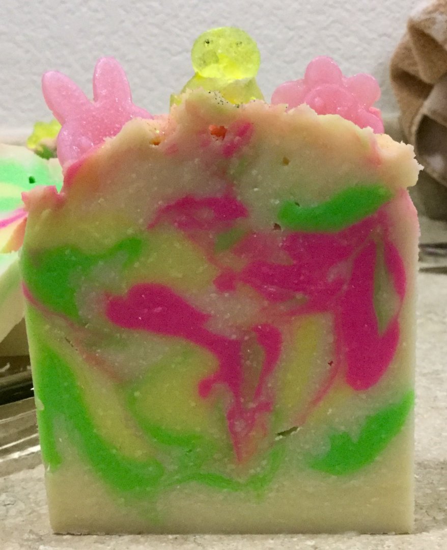 Conundrum - swirl with accelerating FO/EOs | Soapmaking Forum - Soap ...